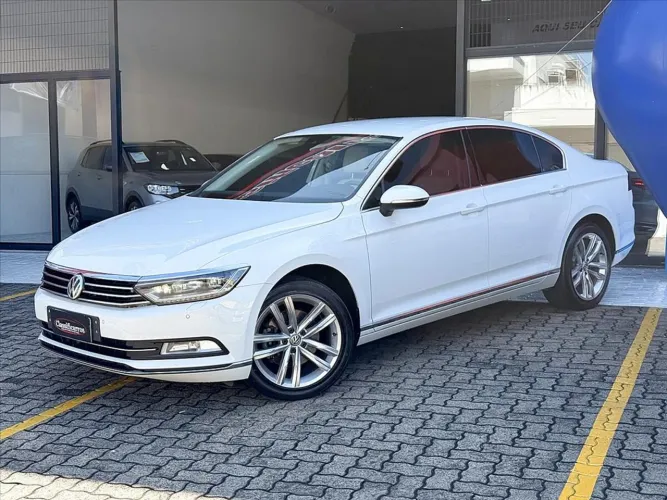Volkswagen Passat Highline 2.0 TSI 220cv Tip. 2018