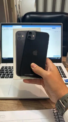 iPhone 11 64GB