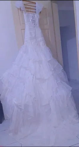 Vestido pérolado de noiva ? 