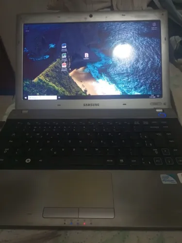Vende-se notebook Samsung