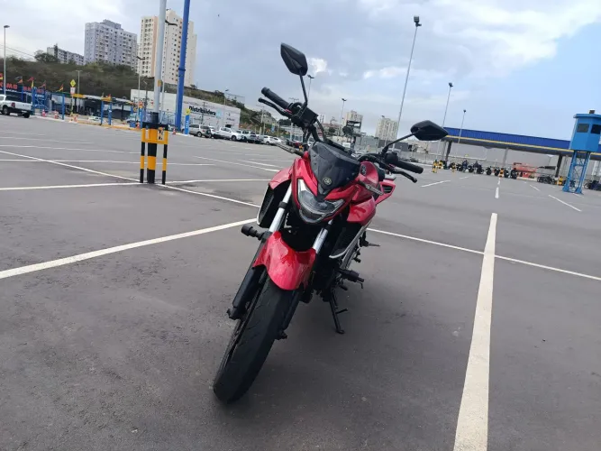 Vendo Yamaha fazer 250 20021