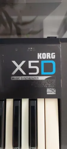 Teclado Sintetizador KORG
