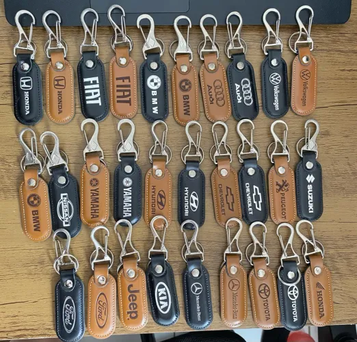 Chaveiro mosquetão couro Chevrolet, Fiat VW Ford Toyota