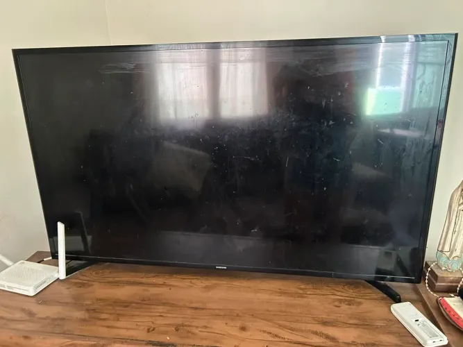 Tv para retirada de peças ou troca