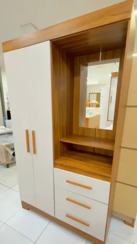 Guarda-Roupa de Solteiro com Espelho / Penteadeira
