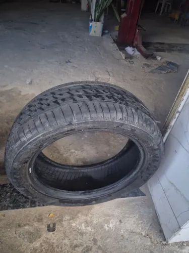 Pneus Maxtrek 215/50
