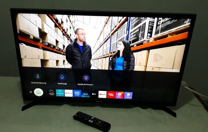 VENDO TV SMART SAMSUNG 32' TIZEN COMPLETA COM CANAIS ADICIONAIS
