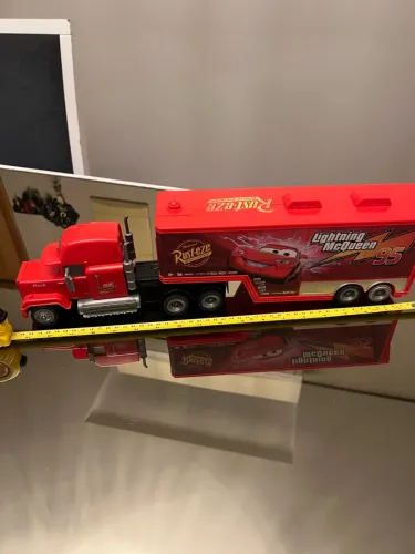 Caminhão Transportador Mack Hauler (ou Caminhão Mack Hauler Disney Pixar Cars)