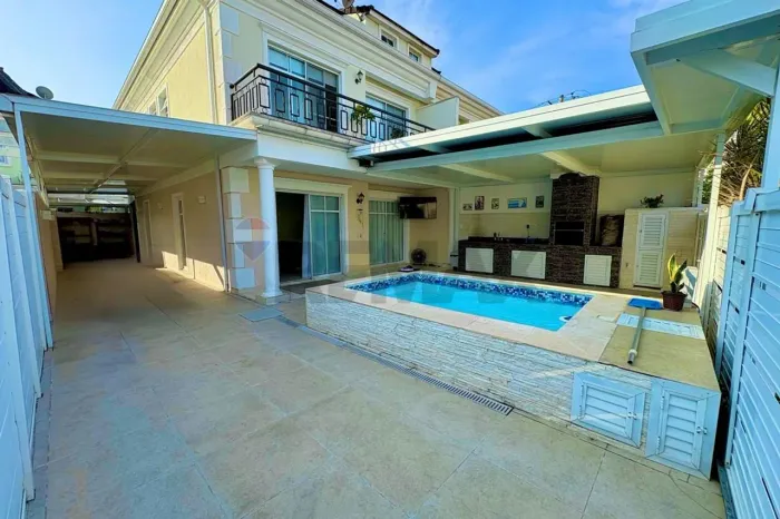 Casa com 4 quartos à venda, 213 m² - Condomínio Jardins de Monet - Recreio dos Bandeirante