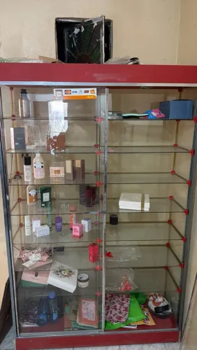 Estante/Vitrine Expositora de Vidro Modulado
