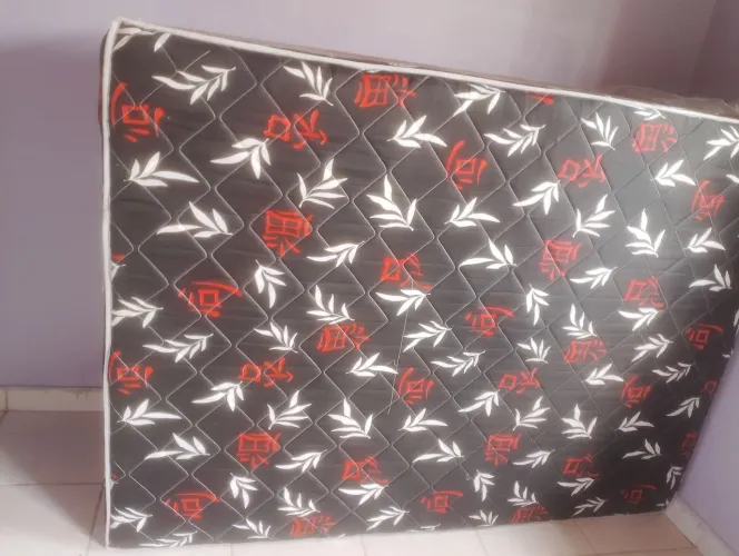 Cama de casal nova