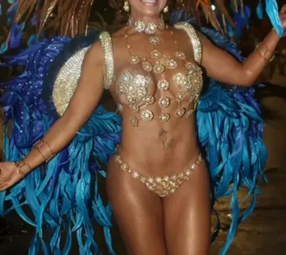 Costeiro Escola Desfile penas Samba