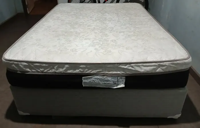 Box com Colchão