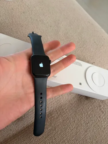 Apple Watch SE 40mm GPS 1ª geração + caixa e carregador original