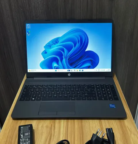 Notebook HP G9 Core i5-12ªGer, 256GB SSD, 8GB RAM