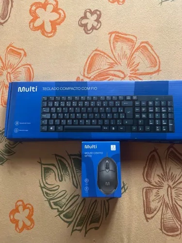 Teclado Compacto com fio e Mouse com fio MF100
