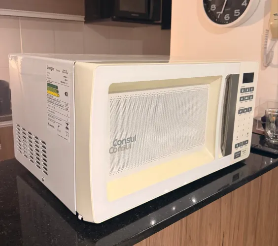 Microondas Cônsul Branco 32 L