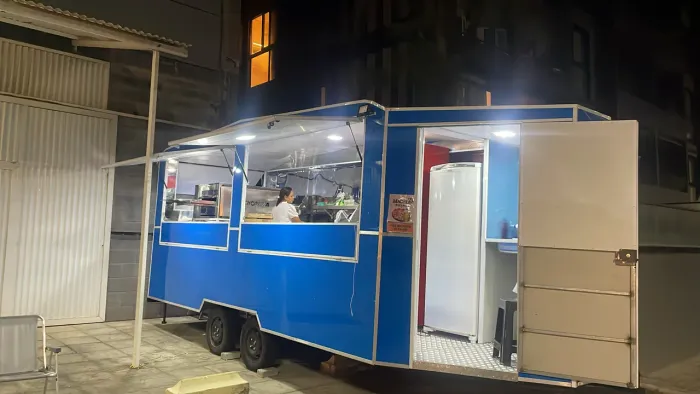 Vendo Treiler para lanches e pizzas