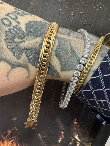Pulseira Groumet Tripla de ouro 13.69g 18k procedência garantia eterna
