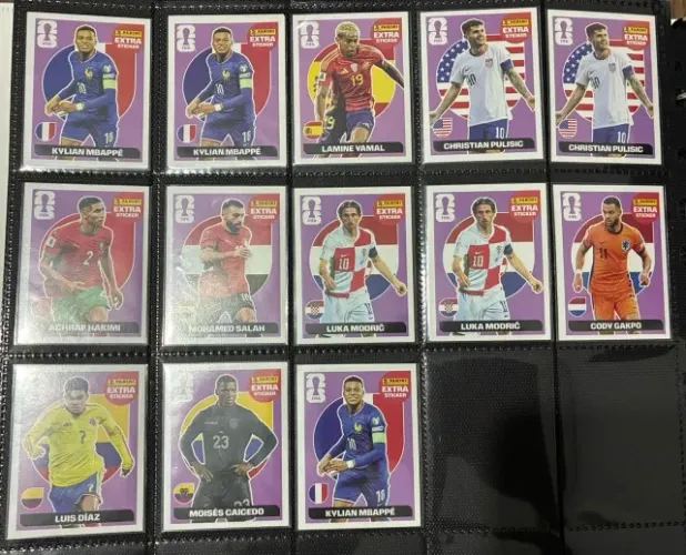 Kit 13 Legends Bordo Copa 2026 Panini Original Mbappe, Yamal, Pulisic, Hakimi, Salah, Modr