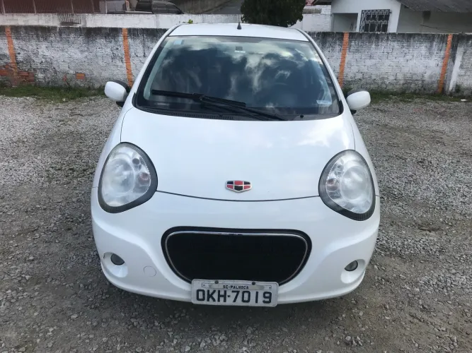 Geely GC2 1.0 12V 68cv 5P 2015