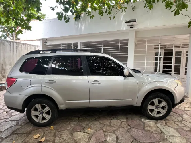 Subaru Forester 2.0/2.0 S 4X4 Aut. 2010