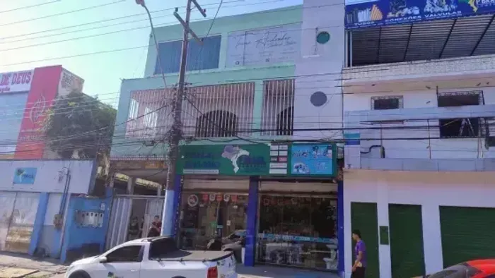 VENDO - Prédio na Avenida Silves - ÁREA comercial - ótima localização R$10mil##