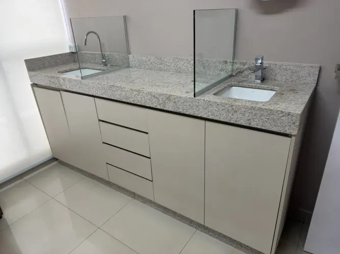 Bancada em mármore