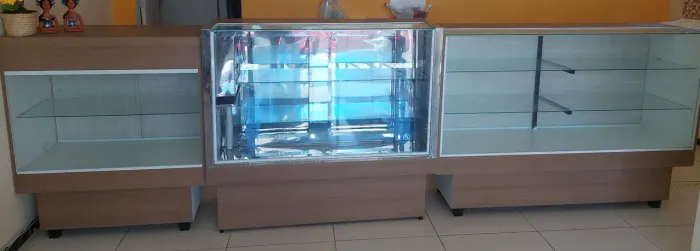 Conjunto de Balcões expositor ( Caixa, Neutro e Refrigerado)
