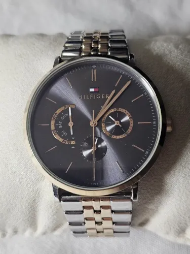 Relógio Tommy Hilfiger novo