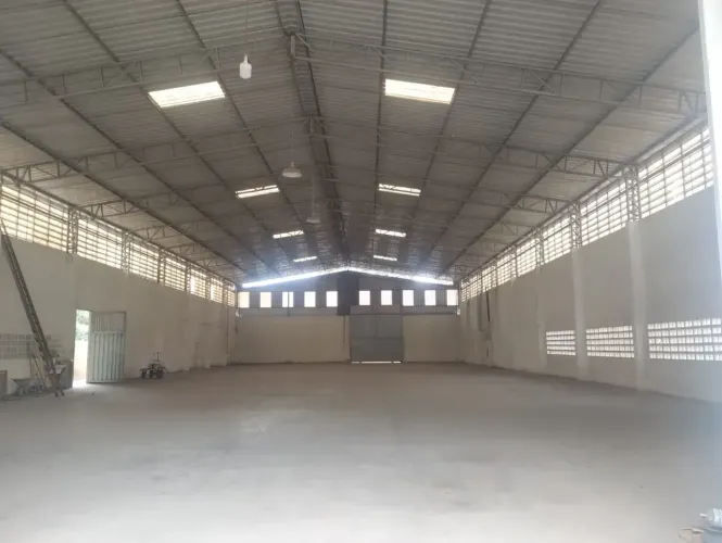 Imóvel para aluguel possui 5500 metros quadrados