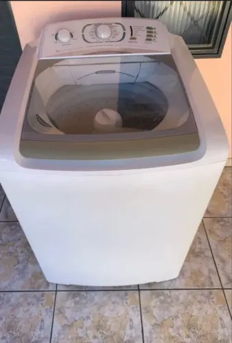 Máquina de lavar roupas 15 kilos electrolux