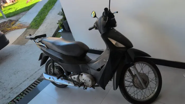 Biz 2011 com 37mil km