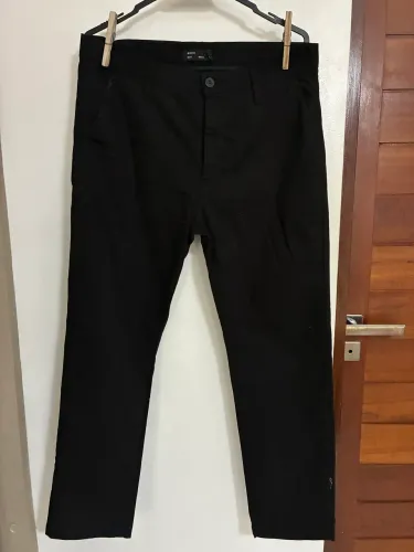 Calça de alfaiataria cropped