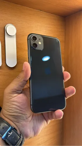 iPhone 11