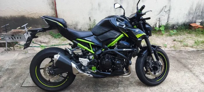 Kawasaki z900 2021