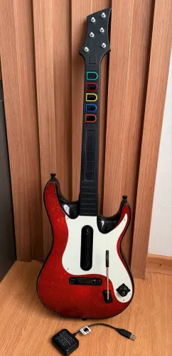Guitarra Guitar Hero / Rock Band - PlayStation 3 (Com Dongle)