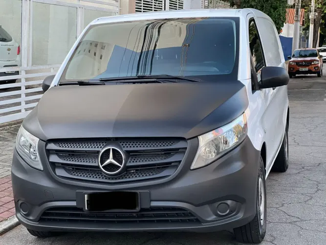 Mercedes-Benz Vito 111 CDI Furgão 1.6 TB Diesel 4P MEC 2016