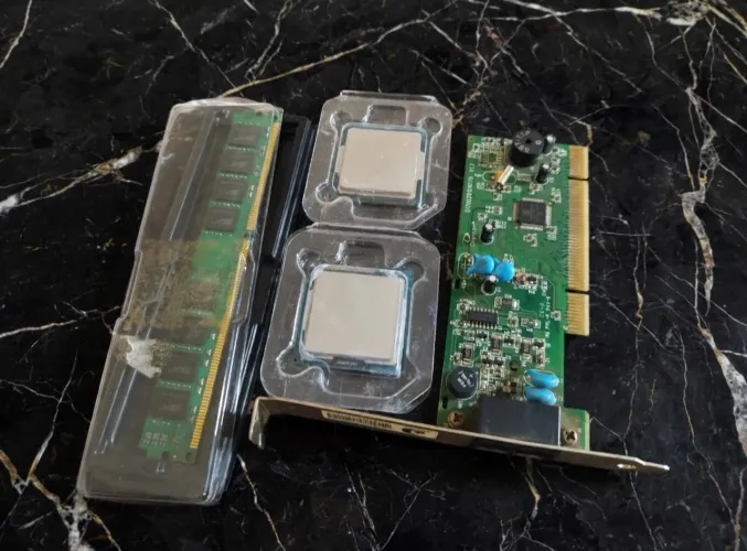 Kit I5-3330 + G4400 + 4GB DDR3 + Placa Rede ÷ R$150 Pix