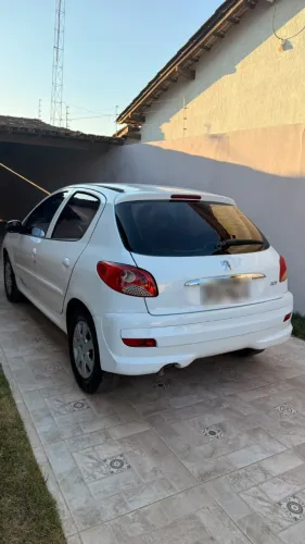Peugeot 207 Active 1.4 Flex 8V 5P 2015
