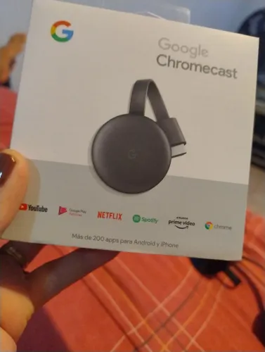 Chromecast na caixa em perfeito estado de uso