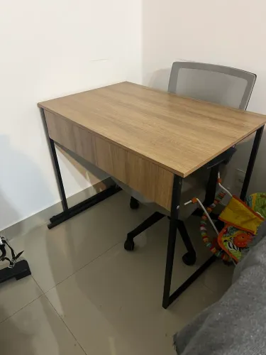 Mesa moderna de escritório