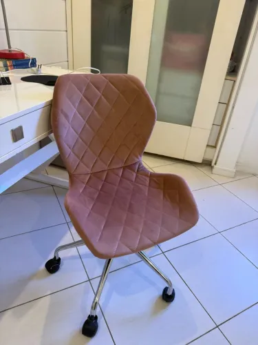 Cadeira linda pra seu escritório ou quarto
