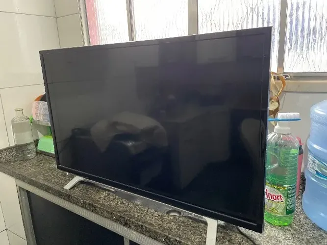 TV Semp Toshiba 40" LED (Modelo 40L2500) - Com Defeito