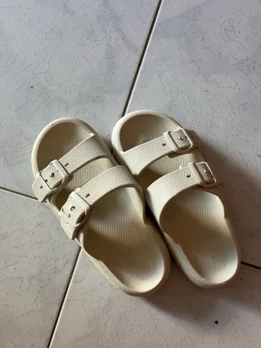 SANDÁLIA SLIDE - VENDER COM URGÊNCIA 