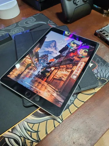 Apple iPad (9ª Geração) 64 GB