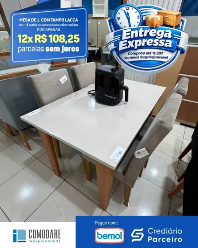 MESA DE JANTAR C/ TAMPO LACCA