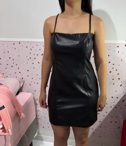 vestido preto YOUCOM