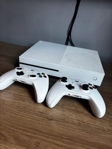 XBOX ONE S - 500gb