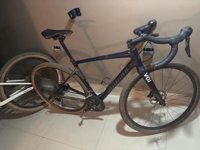 Diverge comp carbon 56 grupo 105 hidráulico. 